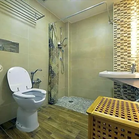 Hotel Angioino & 3*