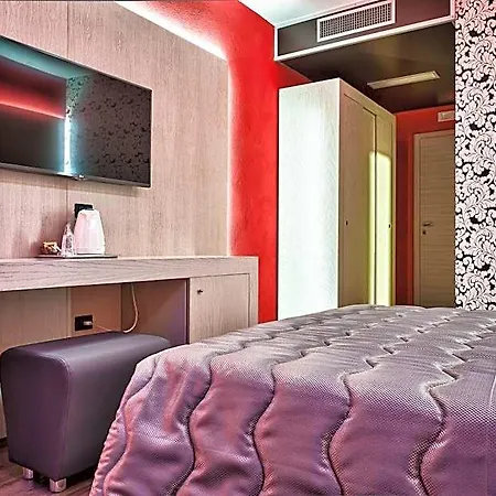 Angioino & Spa Neapel