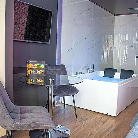 Angioino & Hotel 3*