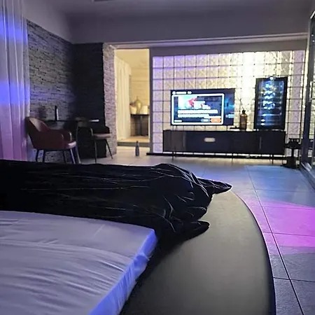 Hotel Angioino & 3*
