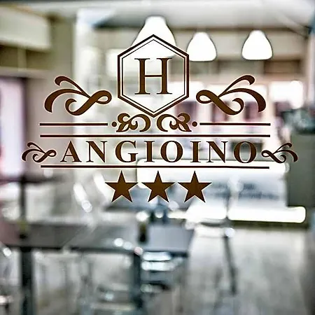 Angioino &