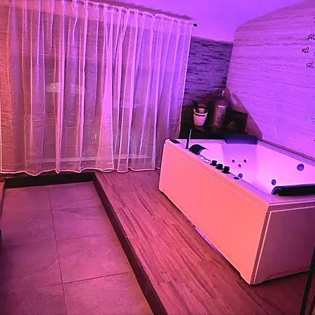 Angioino & Otel 3*