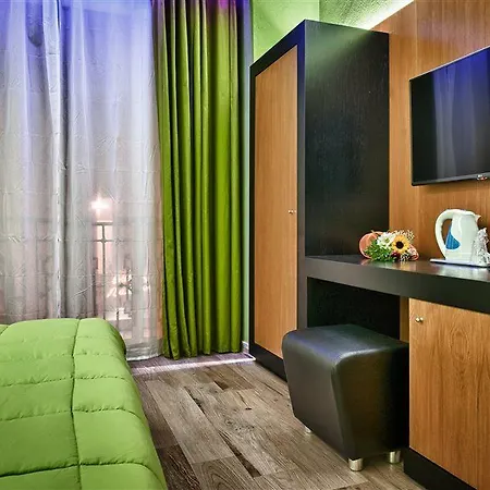 Otel Angioino & 3*
