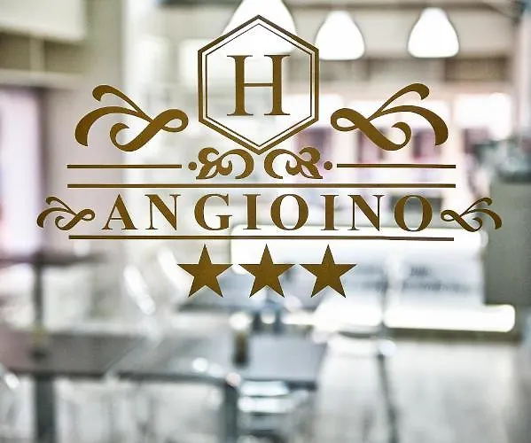 Angioino & 3* Neapol