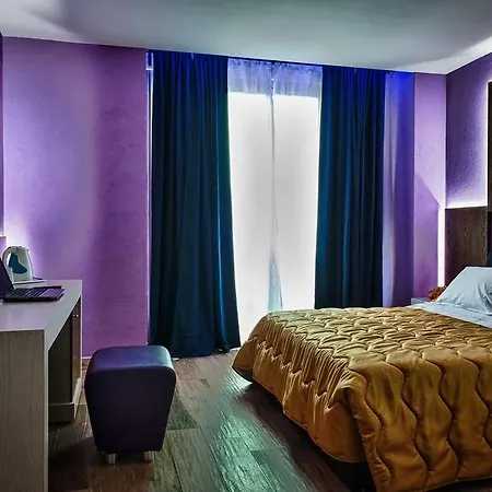 Angioino & Hotel Neapol